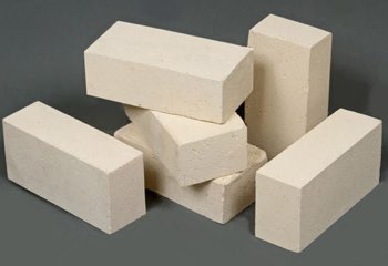 Insulating fire bricks